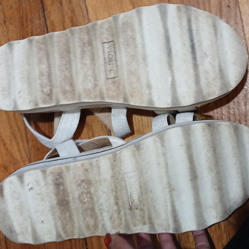 Sandals - Picture 4 of 4